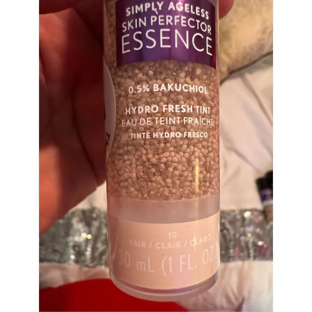 Cover girl x Olay 3x medium 3 in 1 essence + foundation makeup beige beauty skin